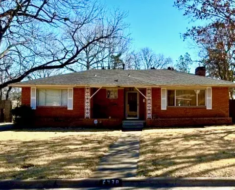 2438 Five Mile Cir, Dallas, TX 75233
