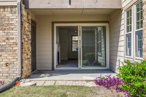 5300 Keller Spgs #1086, Dallas, TX 75248
