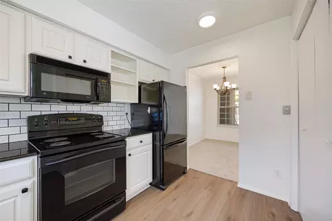 5300 Keller Spgs #1086, Dallas, TX 75248