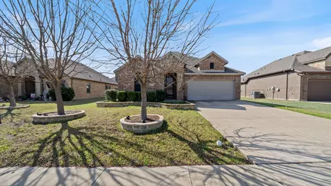 244 Valley View Dr, Waxahachie, TX 75167