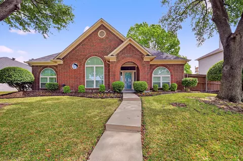5618 Allen Ln, Rowlett, TX 75088