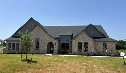 6020 Fairfield Dr, Midlothian, TX 76065