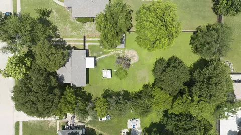 View/Area - 412 Iris Dr, Irving, TX 75061 photo 3 of 3