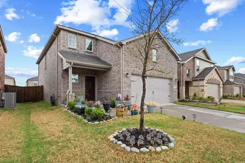 1831 Ballinger Dr, Forney, TX 75126