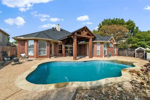 7 Equestrian Ct, Mansfield, TX 76063