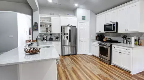 949 Wisperwood Dr, Rockwall, TX 75087