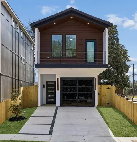 2402 Dyson St, Dallas, TX 75215