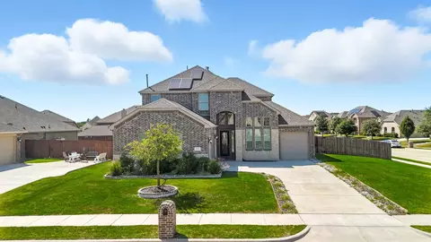 717 Whippoorwill Dr, Midlothian, TX 76065