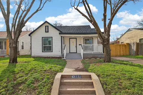 1227 Fernwood Ave, Dallas, TX 75216