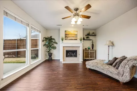 2805 Dover Dr, Mckinney, TX 75069