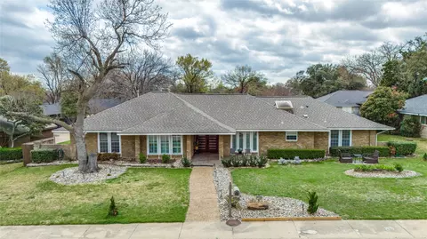 7148 Roundrock Rd, Dallas, TX 75248