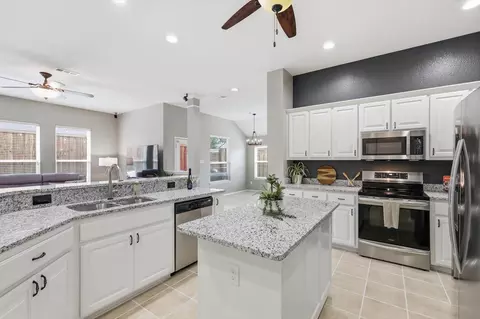 4201 Little Bend Ct, Fort Worth, TX 76244
