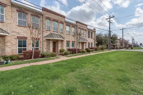 207 S Kealy Ave, Lewisville, TX 75057