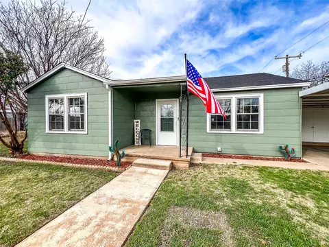 710 S Orient St, Stamford, TX 79553