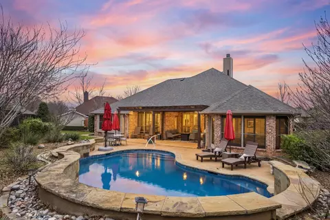 3612 Texas Trl, Hurst, TX 76054