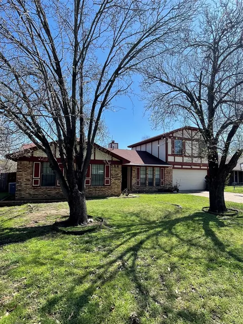 4231 High Mesa Dr, Arlington, TX 76016