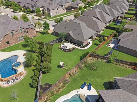 View/Area - 800 River Oak Ave, Euless, TX 76039 photo 1 of 4