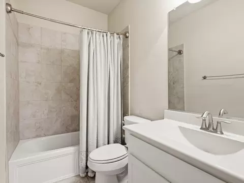 Bath - 800 River Oak Ave, Euless, TX 76039 photo 5 of 6
