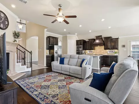 Living - 800 River Oak Ave, Euless, TX 76039 photo 3 of 3