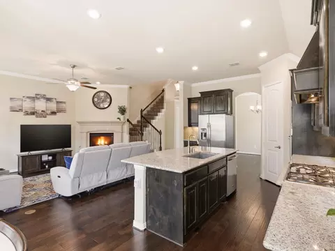 Kitchen - 800 River Oak Ave, Euless, TX 76039 photo 6 of 7