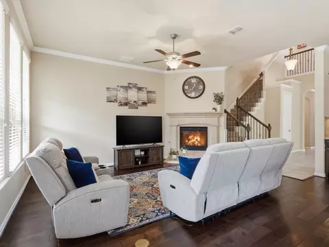 Living - 800 River Oak Ave, Euless, TX 76039 photo 1 of 3