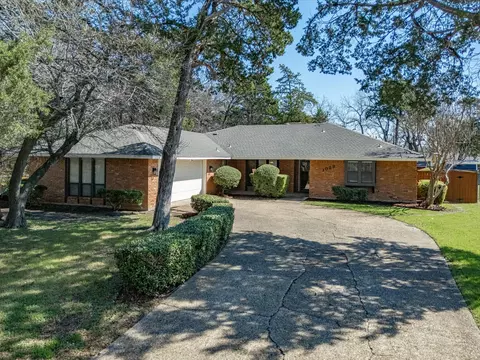 1029 Cedar Trail Dr, Cedar Hill, TX 75104