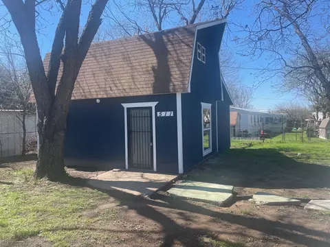 511 Denver St, Alvord, TX 76225