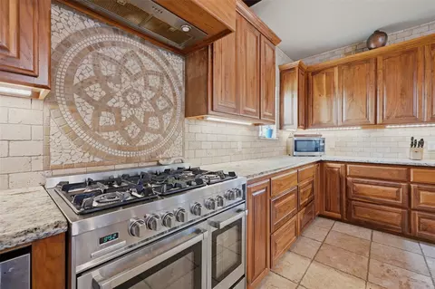 Kitchen - 1959 Marlow Rd, Bells, TX 75414 photo 4 of 4
