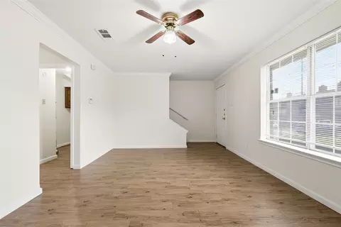 Living - 910 Cedar Ter, Cedar Hill, TX 75104 photo 6 of 7
