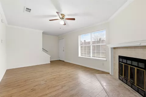 Living - 910 Cedar Ter, Cedar Hill, TX 75104 photo 5 of 7