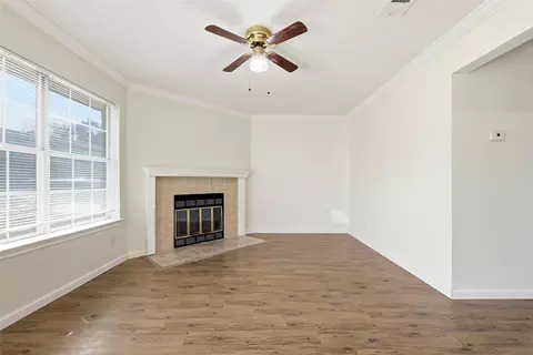 Living - 910 Cedar Ter, Cedar Hill, TX 75104 photo 2 of 7