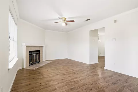 Living - 910 Cedar Ter, Cedar Hill, TX 75104 photo 1 of 7