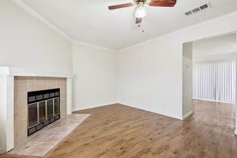 Living - 910 Cedar Ter, Cedar Hill, TX 75104 photo 3 of 7