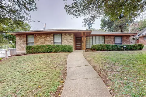 3714 Kiest Knoll Dr, Dallas, TX 75233