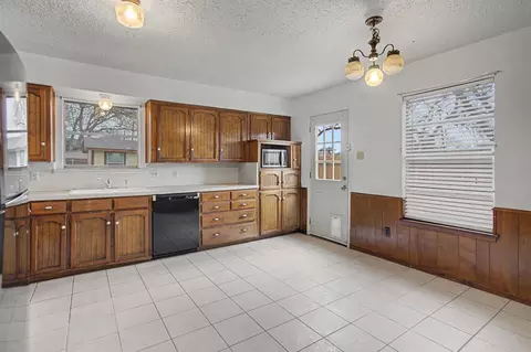 Kitchen - 157 Travis St, Keller, TX 76248 photo 1 of 3