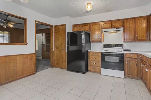 Kitchen - 157 Travis St, Keller, TX 76248 photo 3 of 3