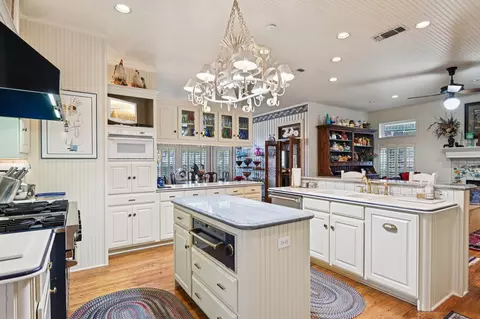2101 Vista Ridge Ct, Arlington, TX 76013