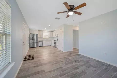 Living - 10670 Seven Hills Rd, Tyler, TX 75708 photo 1 of 2