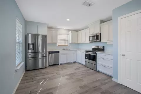 Kitchen - 10670 Seven Hills Rd, Tyler, TX 75708 photo 1 of 3