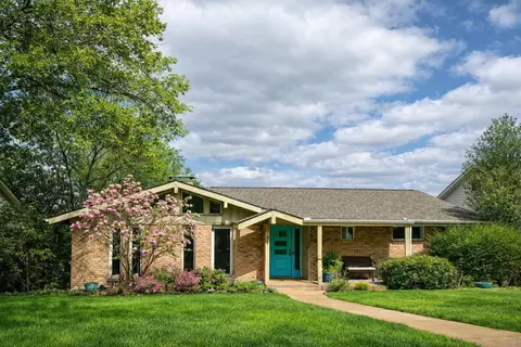 9841 Broken Bow Rd, Dallas, TX 75238