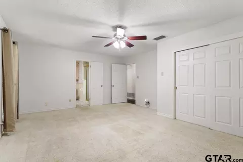Bedroom - 1656 Pineview Ln, Hideaway, TX 75771 photo 2 of 3
