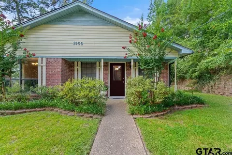 Exterior - 1656 Pineview Ln, Hideaway, TX 75771 photo 1 of 4