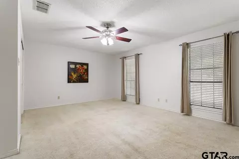 Bedroom - 1656 Pineview Ln, Hideaway, TX 75771 photo 3 of 3