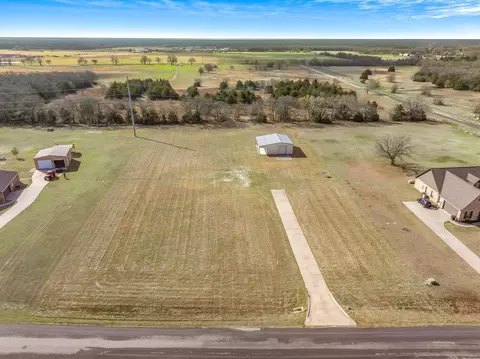 5971 Hidden Oaks Dr, Quinlan, TX 75474