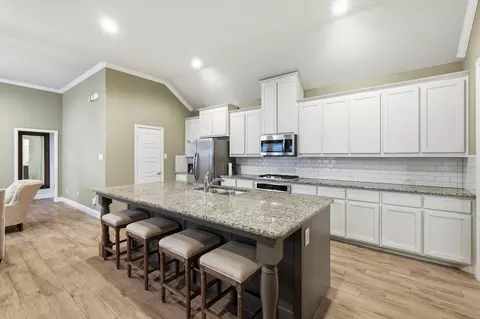 Kitchen - 904 10th St, Argyle, TX 76226 photo 2 of 3