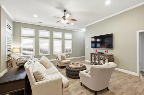 Living - 904 10th St, Argyle, TX 76226 photo 1 of 1