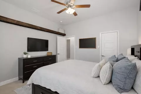 Bedroom - 904 10th St, Argyle, TX 76226 photo 2 of 5