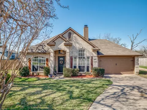 5204 Gaelic Ct, Denton, TX 76208