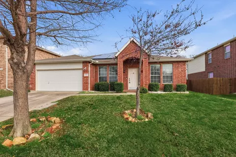 9212 Wellington Dr, Little Elm, TX 75068
