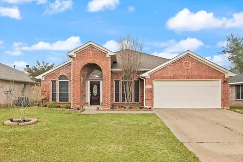 6408 St Leonard Dr, Arlington, TX 76001
